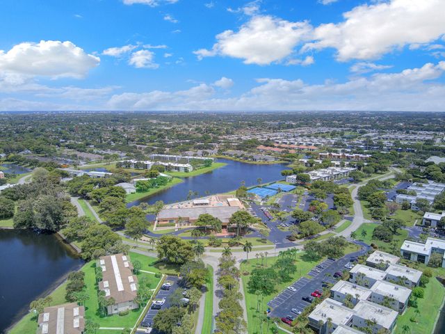 15451 Pembridge Drive 206, Delray Beach, FL 33484
