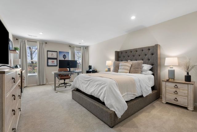 82 Hemingway Lane, Simpsonville, SC 29681
