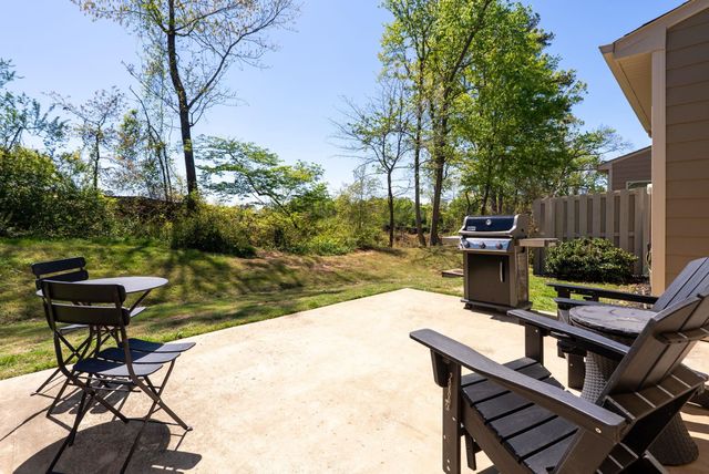 82 Hemingway Lane, Simpsonville, SC 29681