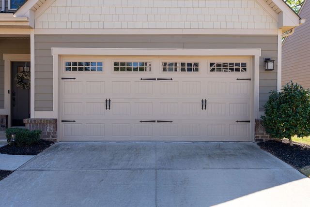 82 Hemingway Lane, Simpsonville, SC 29681