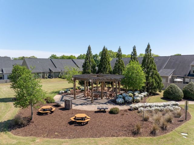 82 Hemingway Lane, Simpsonville, SC 29681