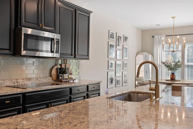 82 Hemingway Lane, Simpsonville, SC 29681