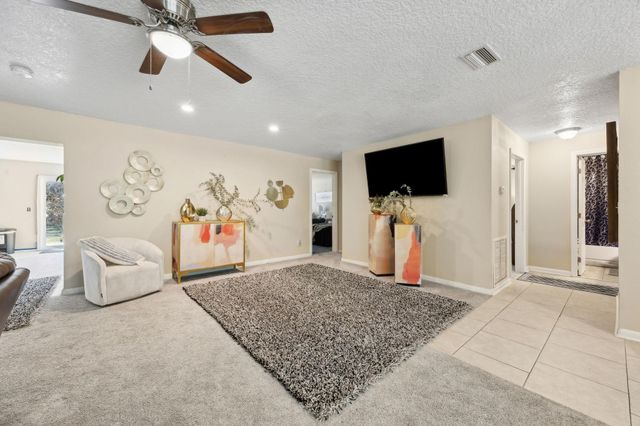 121 Herja Acre Ln, Palatka, FL 32177