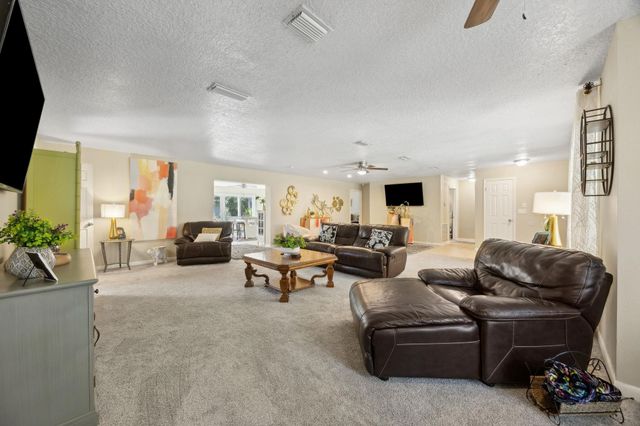 121 Herja Acre Ln, Palatka, FL 32177