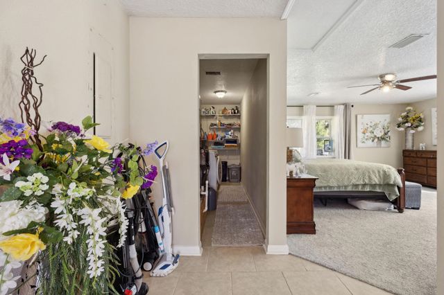 121 Herja Acre Ln, Palatka, FL 32177