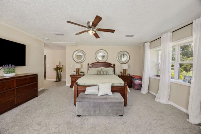 121 Herja Acre Ln, Palatka, FL 32177