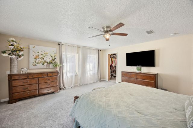 121 Herja Acre Ln, Palatka, FL 32177