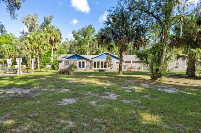 121 Herja Acre Ln, Palatka, FL 32177