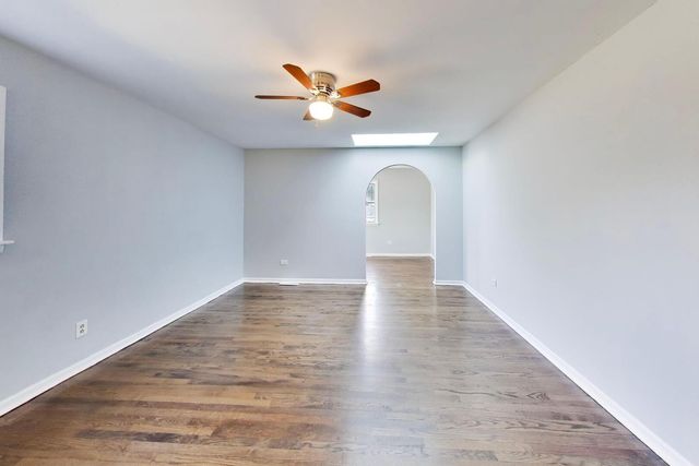 2925 E 188th Place, Lansing, IL 60438