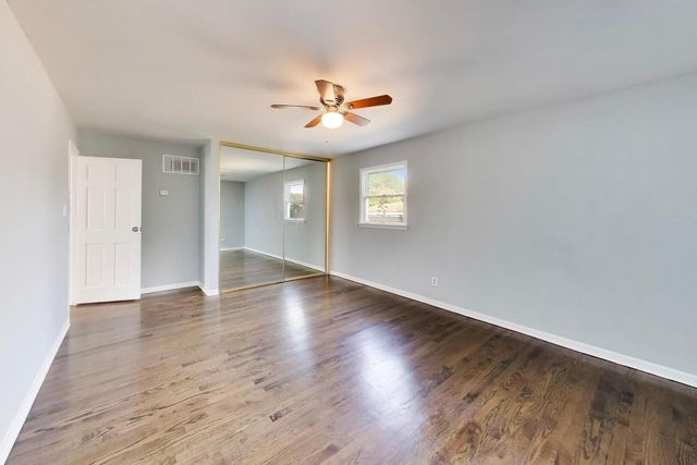 2925 E 188th Place, Lansing, IL 60438