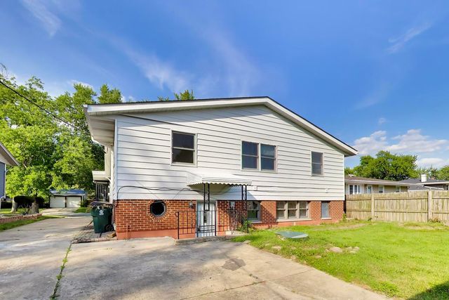 2925 E 188th Place, Lansing, IL 60438