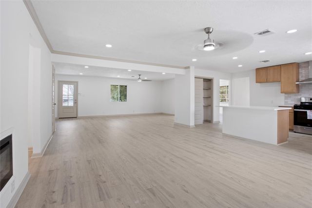 24518 Sunny Glen Drive, Houston, TX 77336