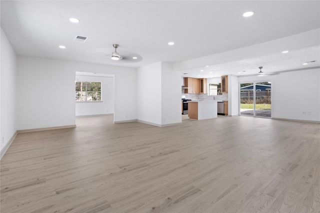 24518 Sunny Glen Drive, Houston, TX 77336