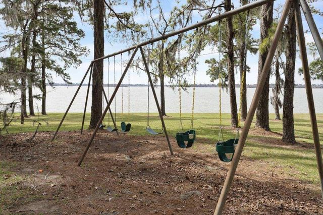 24518 Sunny Glen Drive, Houston, TX 77336