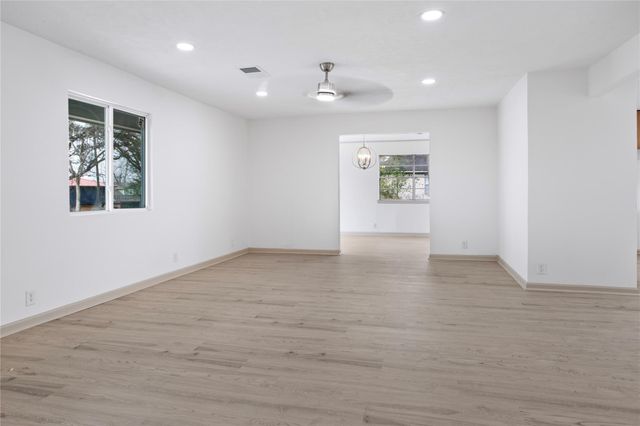 24518 Sunny Glen Drive, Houston, TX 77336