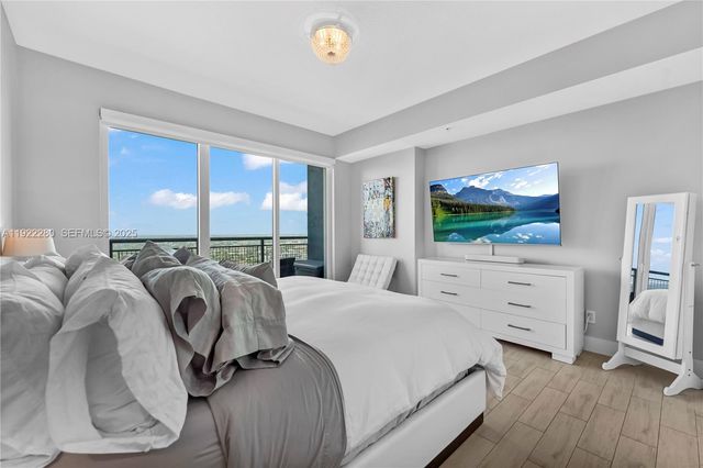 60 SW 13th St 3604, Miami, FL 33130