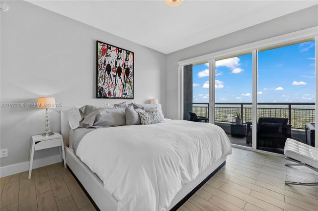 60 SW 13th St 3604, Miami, FL 33130