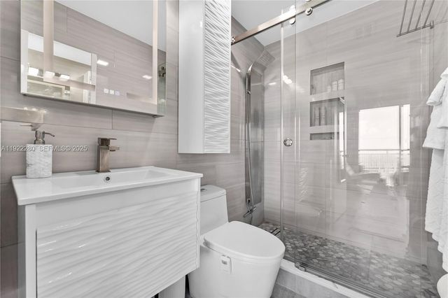 60 SW 13th St 3604, Miami, FL 33130