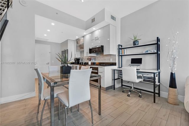 60 SW 13th St 3604, Miami, FL 33130