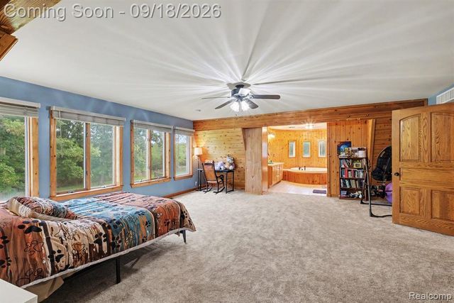 2651 Fenton Road, Hartland, MI 48353