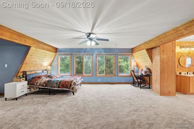 2651 Fenton Road, Hartland, MI 48353