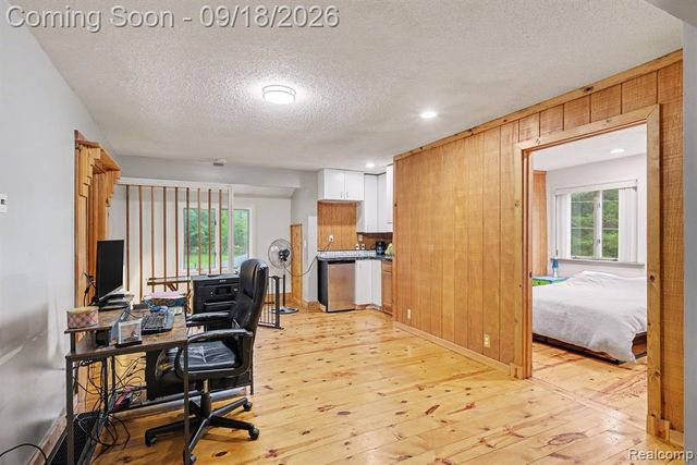 2651 Fenton Road, Hartland, MI 48353