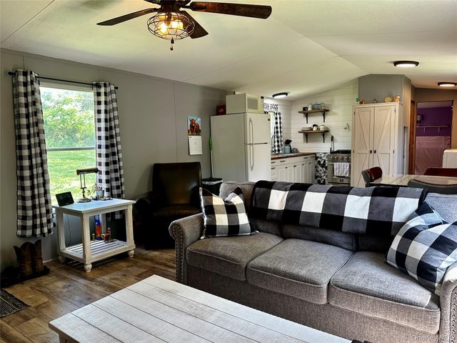 209 Browns Road, Walden, NY 12586