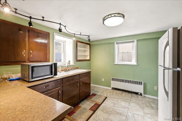 32 Agawam N, Yonkers, NY 10704
