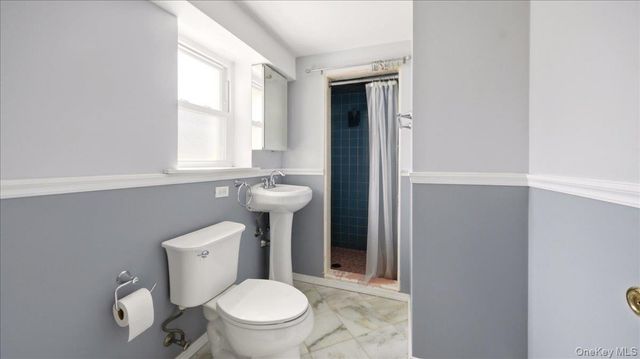 32 Agawam N, Yonkers, NY 10704