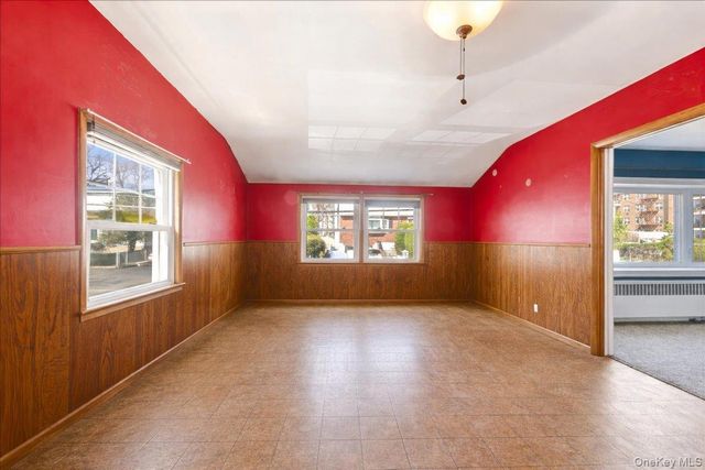 32 Agawam N, Yonkers, NY 10704