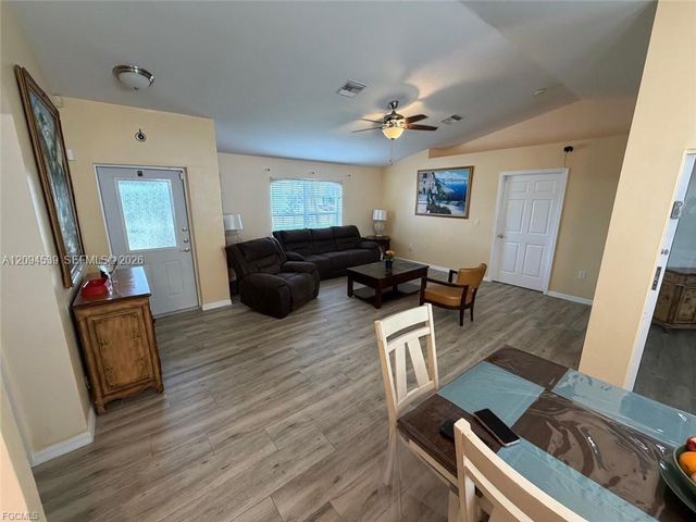 1825 SE 12th Terrace, Cape Coral, FL 33990