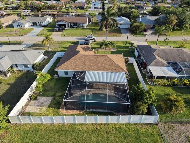 1825 SE 12th Terrace, Cape Coral, FL 33990