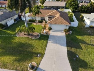 1825 SE 12th Terrace, Cape Coral, FL 33990