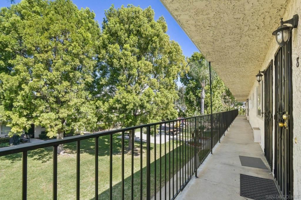 Image 21 of property listing at 403 Emerald Ave APT 8, El Cajon, CA 92020