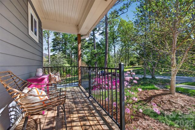 62 Dillingham Road, Asheville, NC 28805