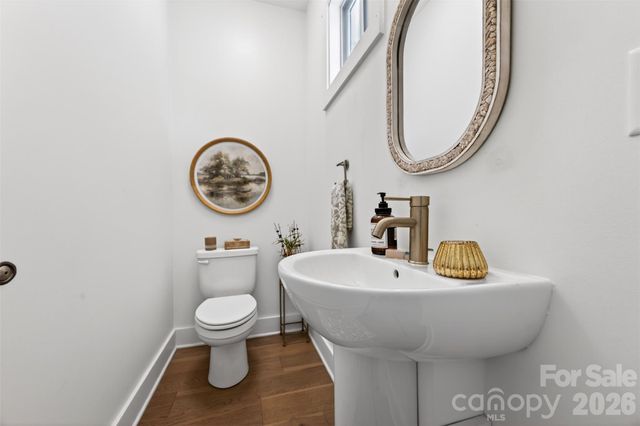 62 Dillingham Road, Asheville, NC 28805