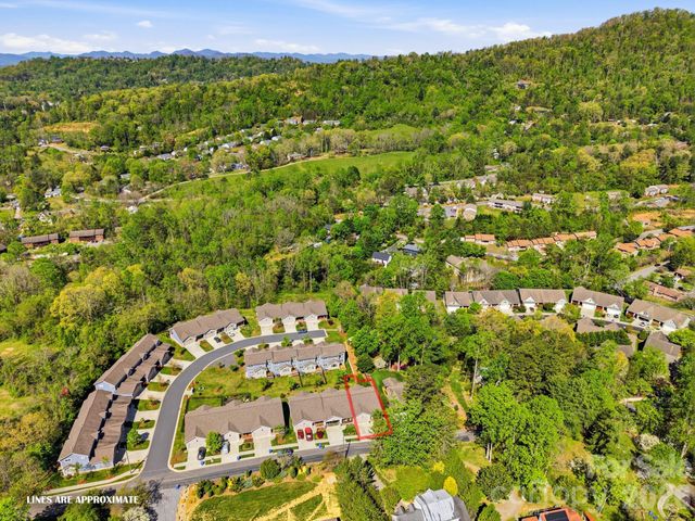 62 Dillingham Road, Asheville, NC 28805