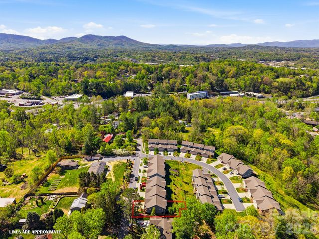 62 Dillingham Road, Asheville, NC 28805
