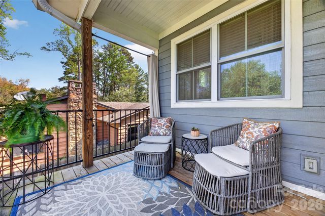 62 Dillingham Road, Asheville, NC 28805