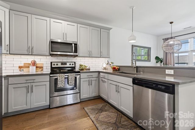 62 Dillingham Road, Asheville, NC 28805