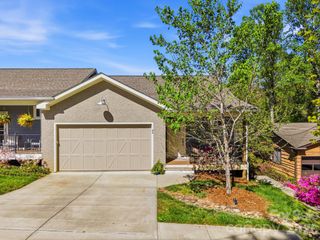 62 Dillingham Road, Asheville, NC 28805