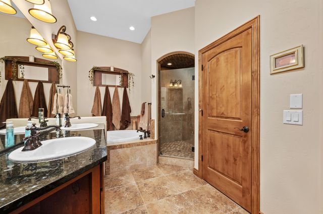 1306 Gold Lake Drive, Loma, CO 81524