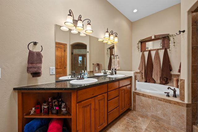 1306 Gold Lake Drive, Loma, CO 81524