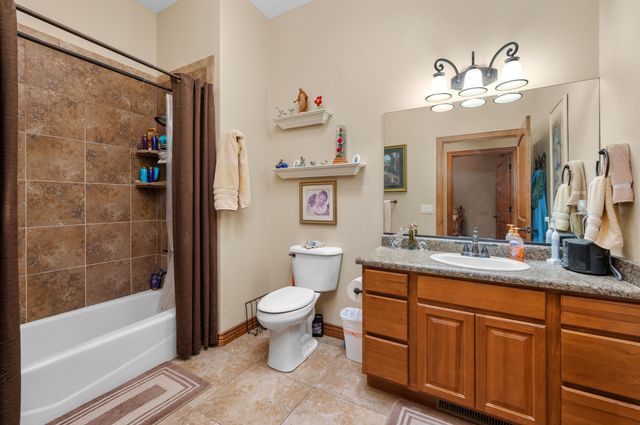 1306 Gold Lake Drive, Loma, CO 81524