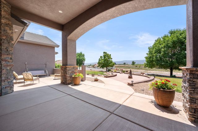 1306 Gold Lake Drive, Loma, CO 81524