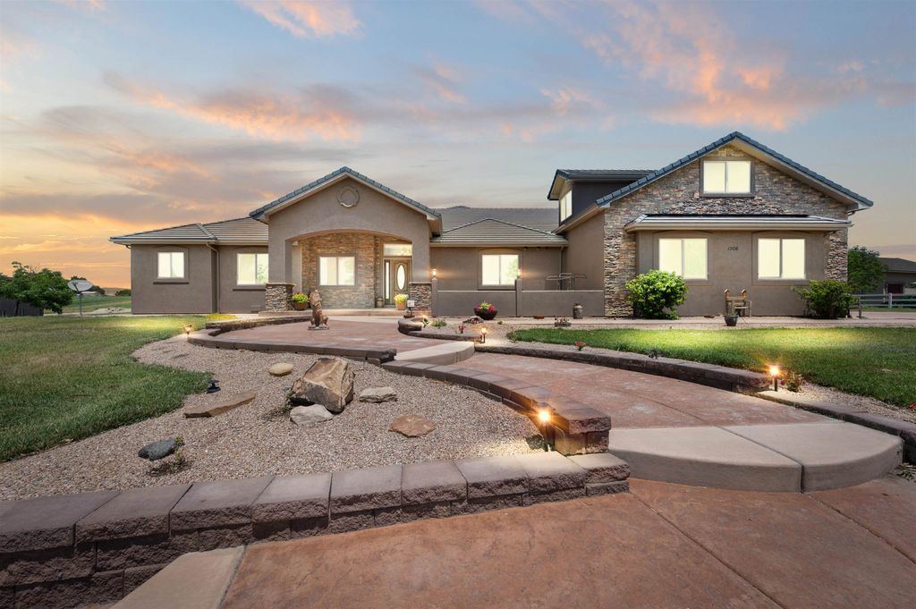 1306 Gold Lake Drive, Loma, CO 81524