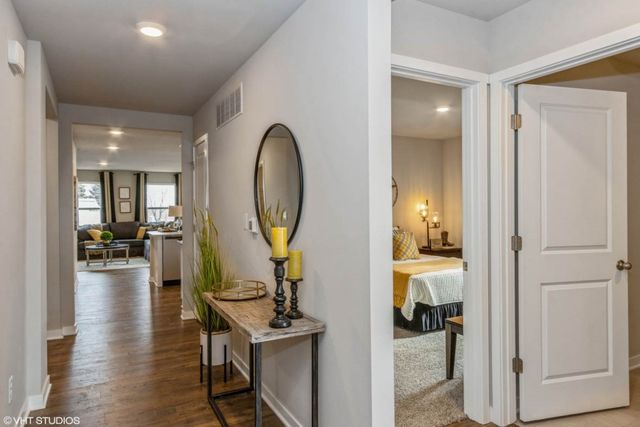 7806 Crossroads Drive SW, Cedar Rapids, IA 52404