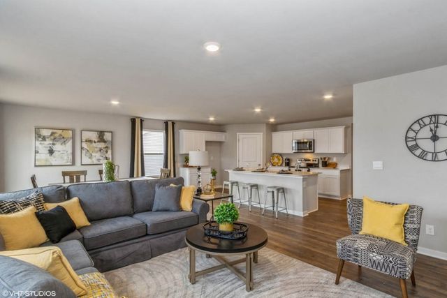 7806 Crossroads Drive SW, Cedar Rapids, IA 52404