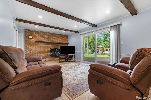 23228 Gilbar Street, Novi, MI 48375