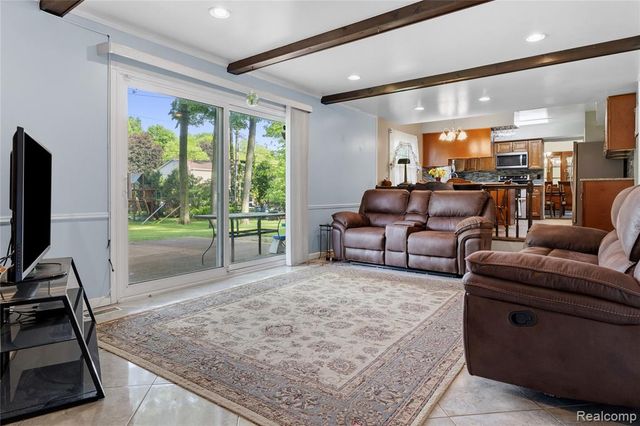 23228 Gilbar Street, Novi, MI 48375